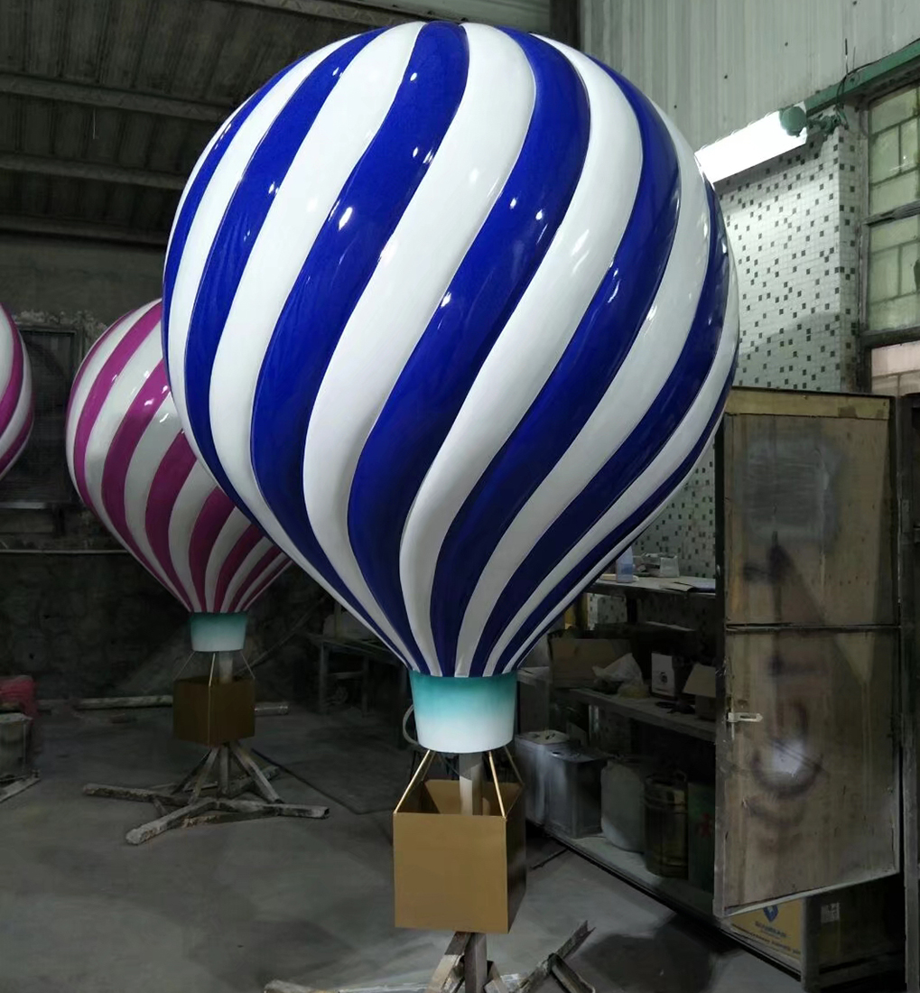 Hot air balloon sculpture