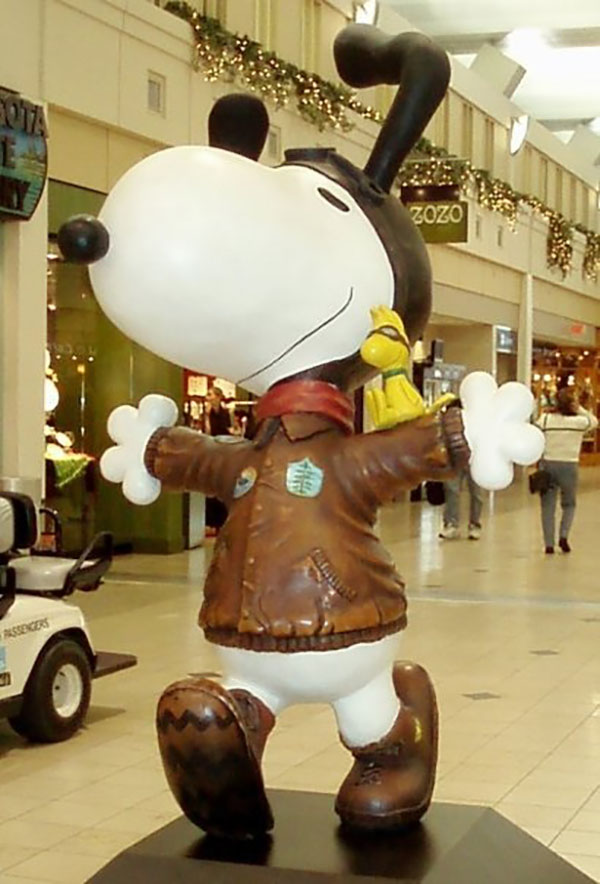Snoopy sculpture