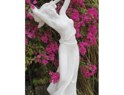 high quality life size beautiful woman fiberglass for garden decoration