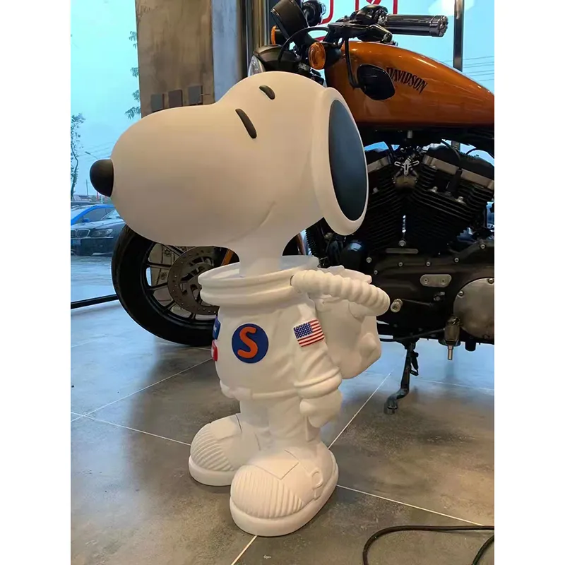 Fiberglass dog Statue Sculpture Snoopy astronaut style decor 