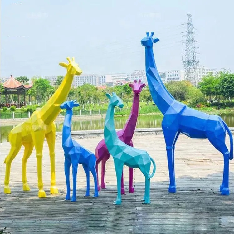 Geometric giraffe resin sculpture colorful animal garden decoration