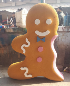 Gingerbread man resin sculpture life-size Healing style decoration