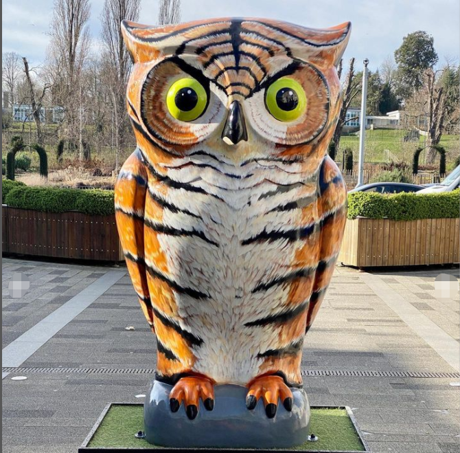 Owl series terry the tiger owl fiberglass sculptures trendy cultural city ornaments