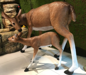 Realistic deer family fiberglass sculptures interior forest style art 1