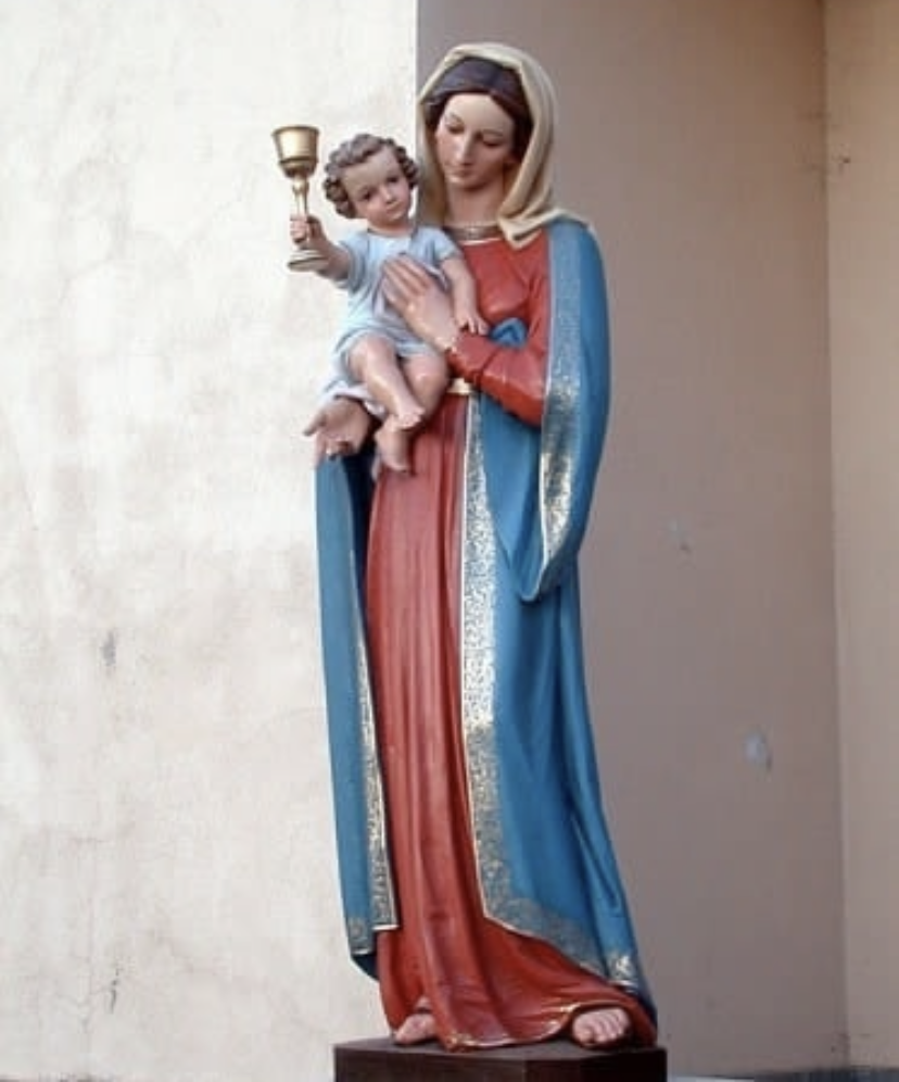 The Virgin Mary and the baby fiberglass sculpture church outdoor decoration