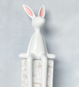 The small White rabbit sitting fiberglass fiber sculpture embellishes the pure indoor environment 1