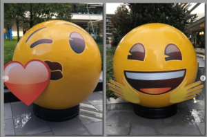 Yellow emoji fiberglass sculpture modern landscape decoration 3