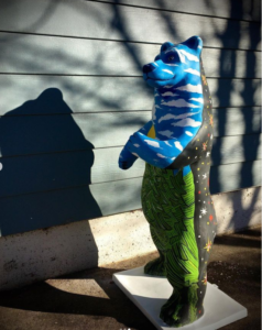 vagarious Bears fiberglass sculptures trend graffiti art for outdoor decor 1