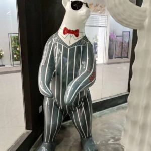 white bear fiberglass sculptures pop art toy stlyle design 2