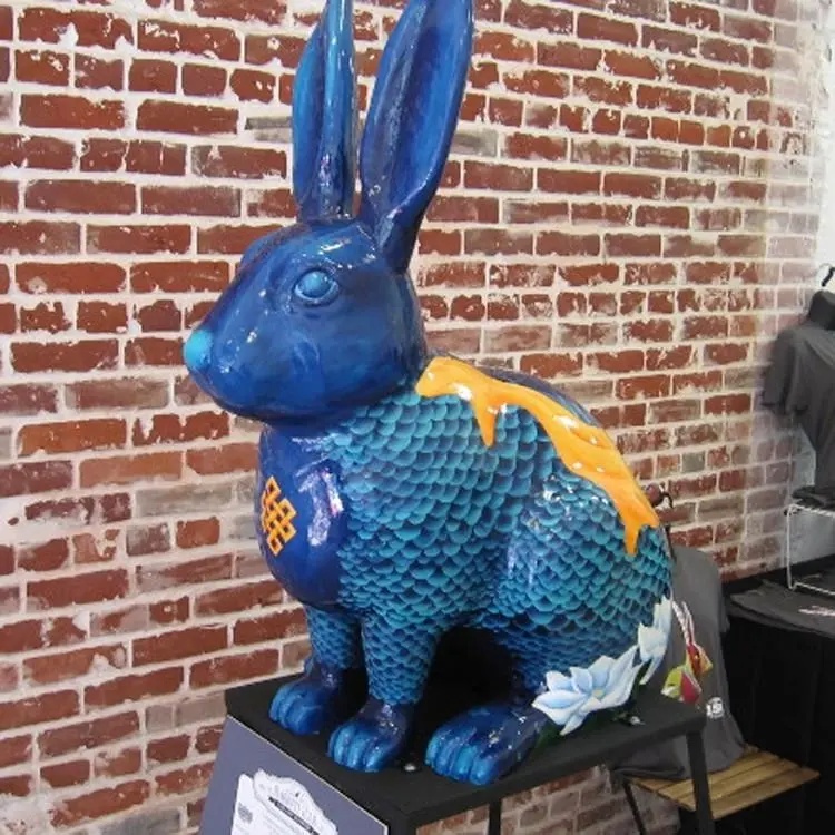 Creative graffiti Lovely cartoon animal fiberglass rabbit statue (2)